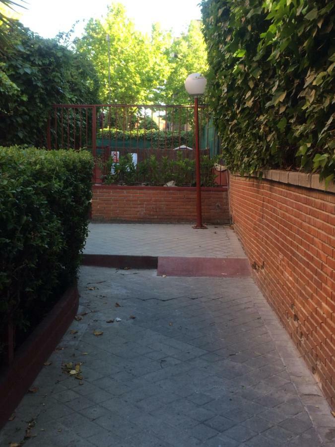 Appartement Vivienda Familiar Con Jardin Junto A Ifema à Madrid Extérieur photo