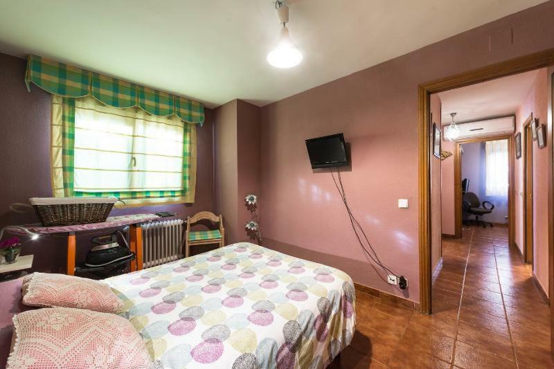 Appartement Vivienda Familiar Con Jardin Junto A Ifema à Madrid Extérieur photo