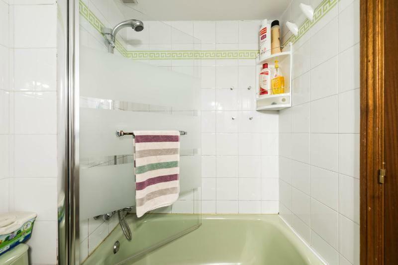 Appartement Vivienda Familiar Con Jardin Junto A Ifema à Madrid Extérieur photo